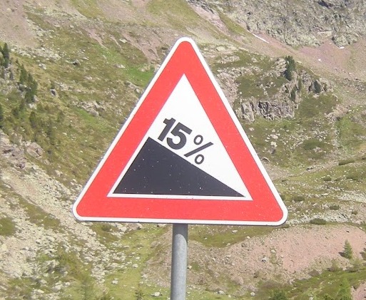 علامة طريق.