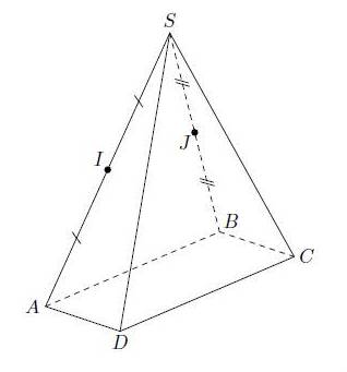 Pyramide à base triangulaire.